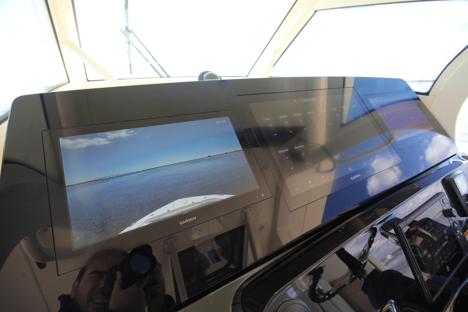 Slide: The Image of Scout 400 LXF 2024 - 51