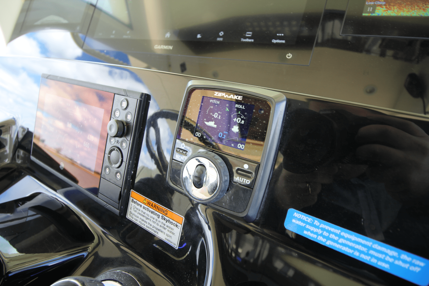 Slide: The Image of Scout 400 LXF 2024 - 53