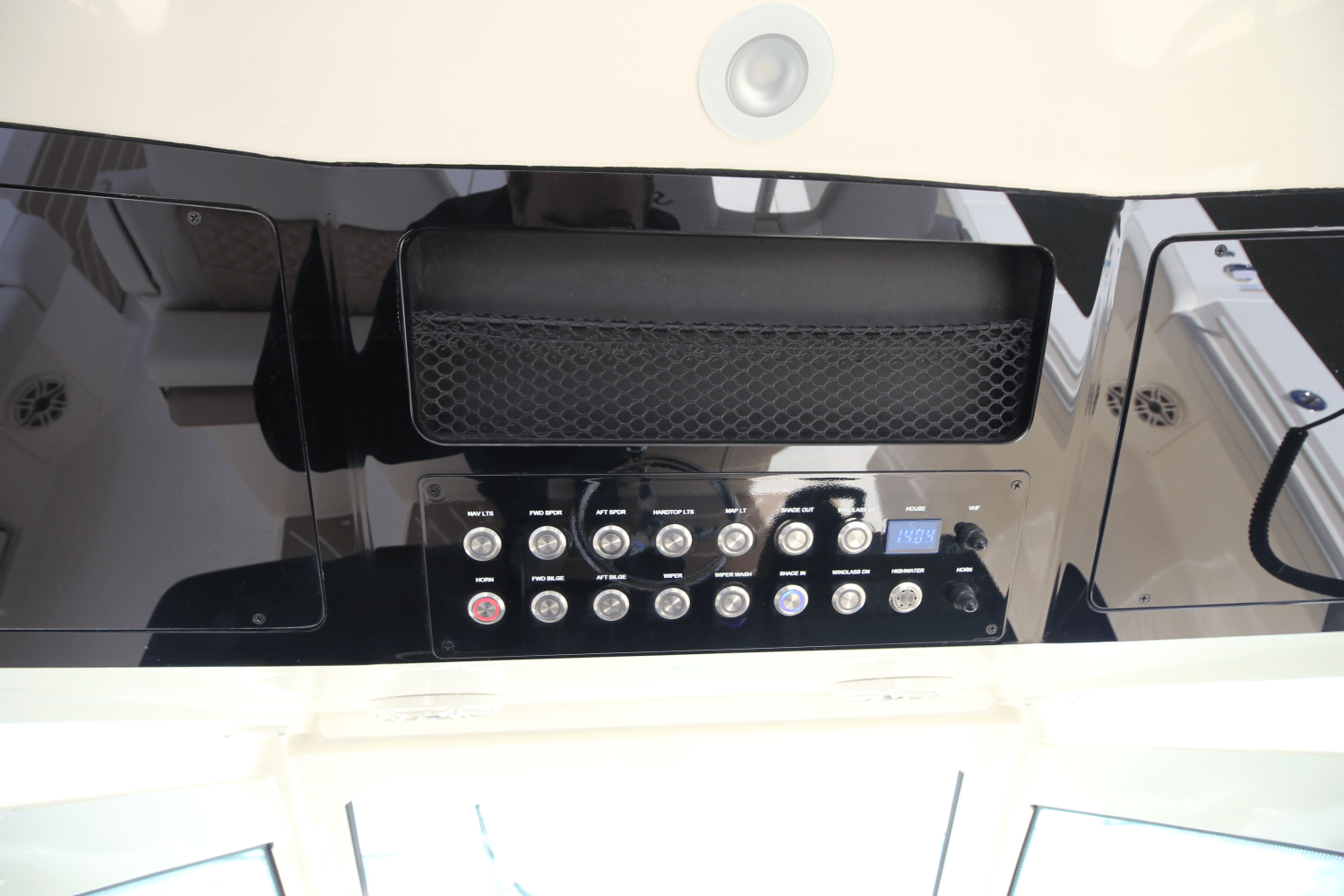 Slide: The Image of Scout 400 LXF 2024 - 57