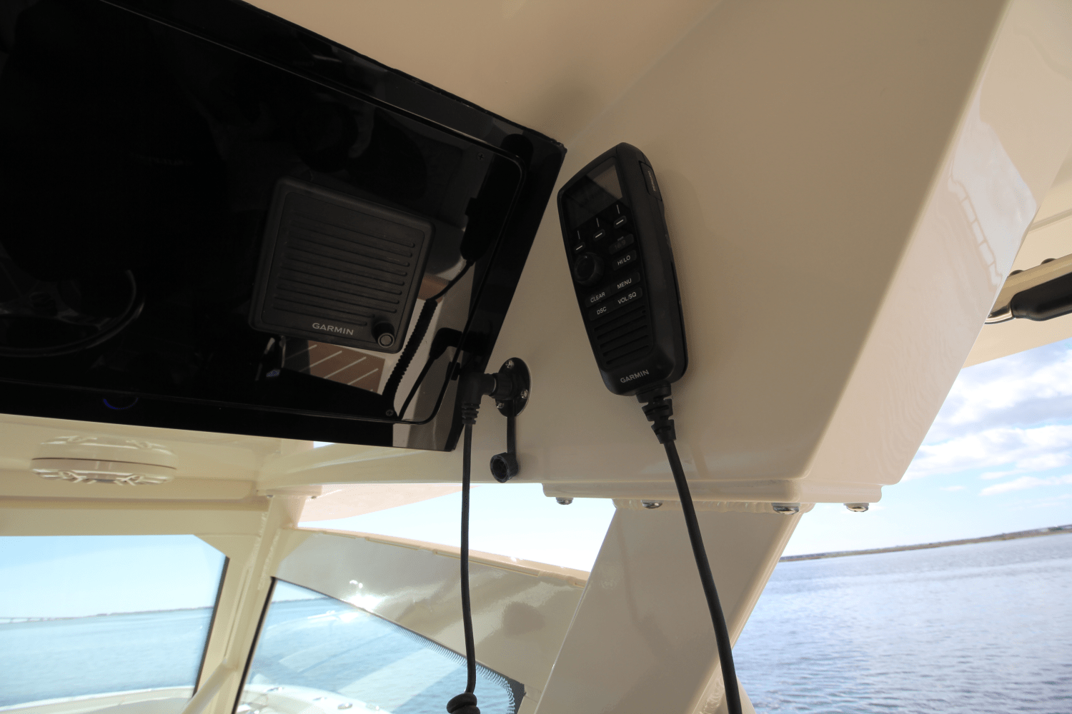 Slide: The Image of Scout 400 LXF 2024 - 58