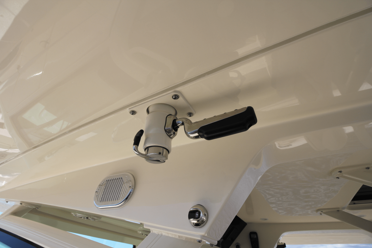 Slide: The Image of Scout 400 LXF 2024 - 60