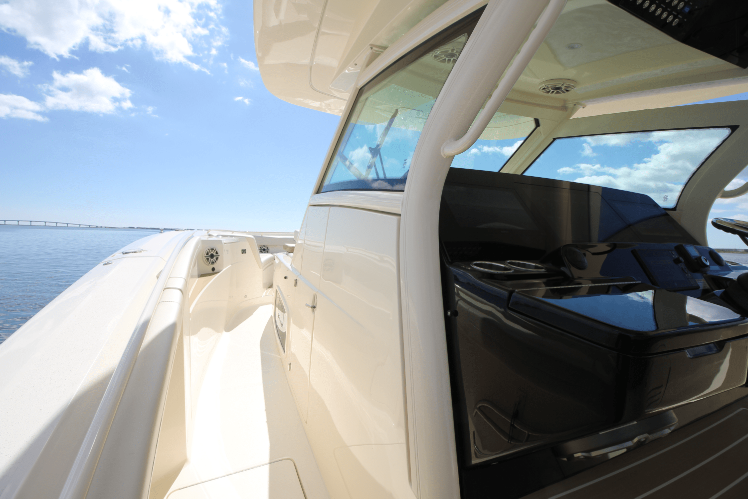 Slide: The Image of Scout 400 LXF 2024 - 62