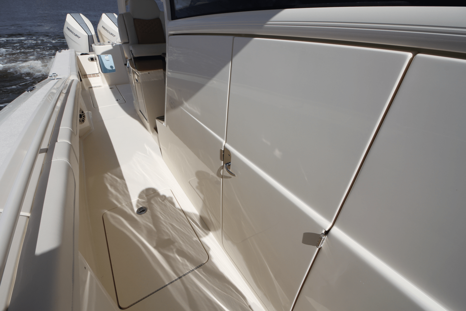 Slide: The Image of Scout 400 LXF 2024 - 63