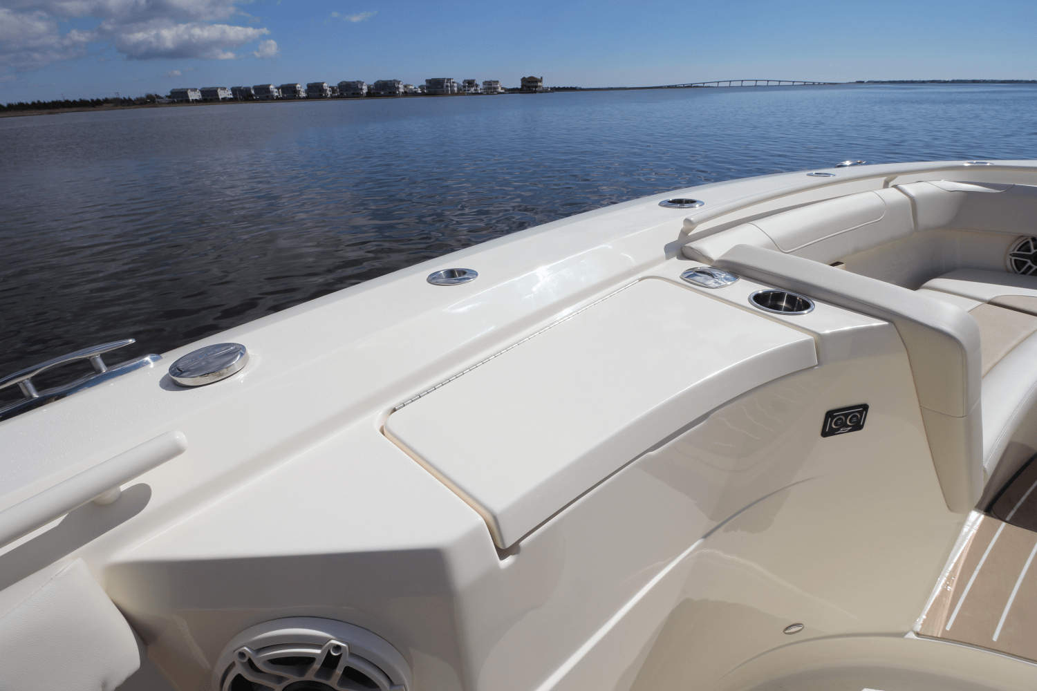 Slide: The Image of Scout 400 LXF 2024 - 79