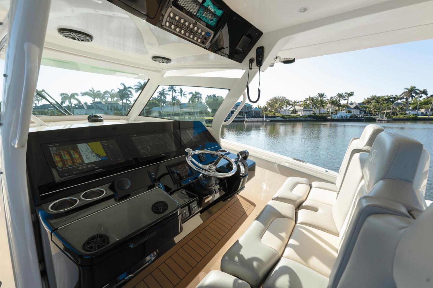 Slide: The Image of Scout 420 Lxf 2019 - 15