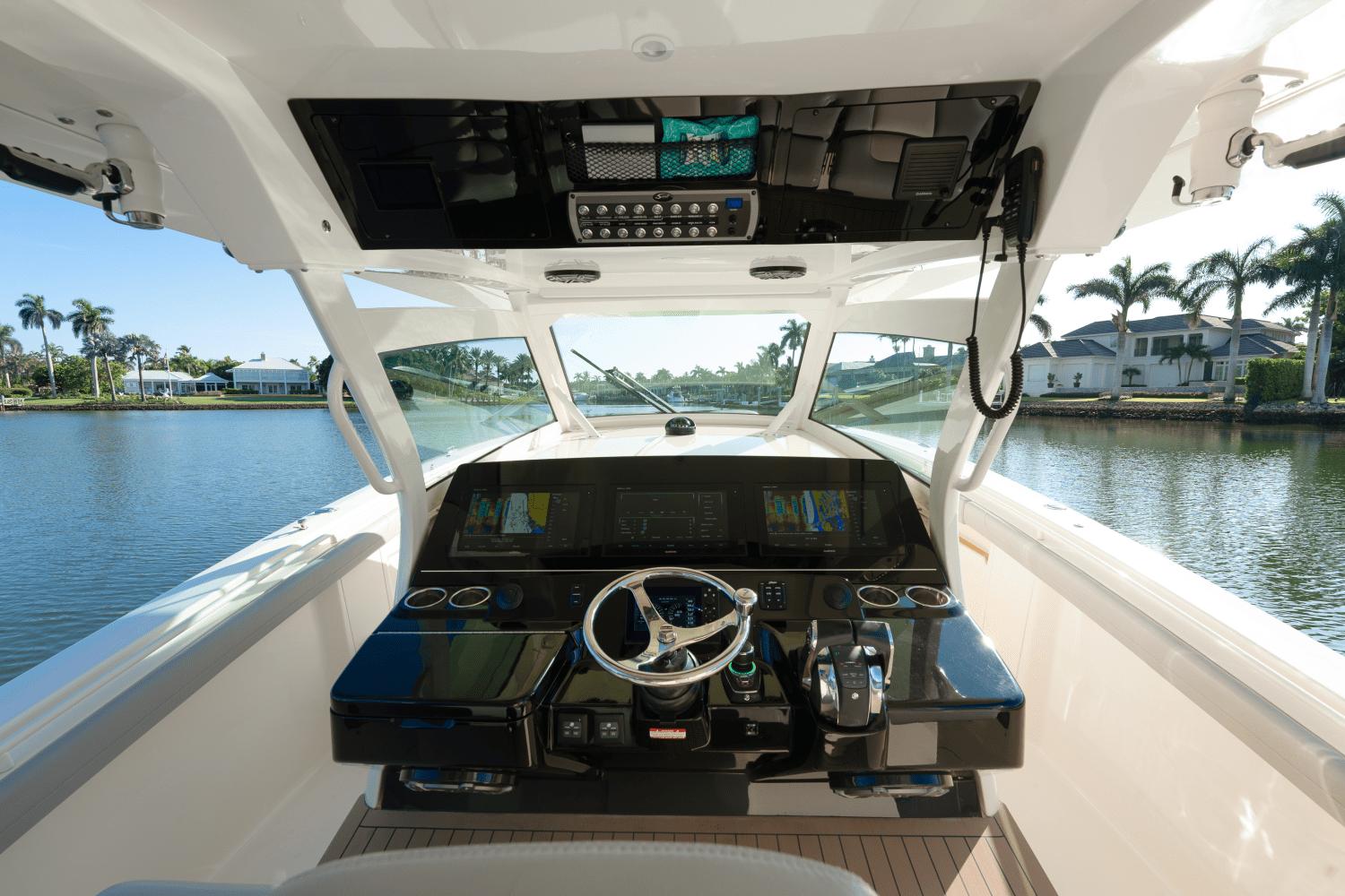 Slide: The Image of Scout 420 Lxf 2019 - 17