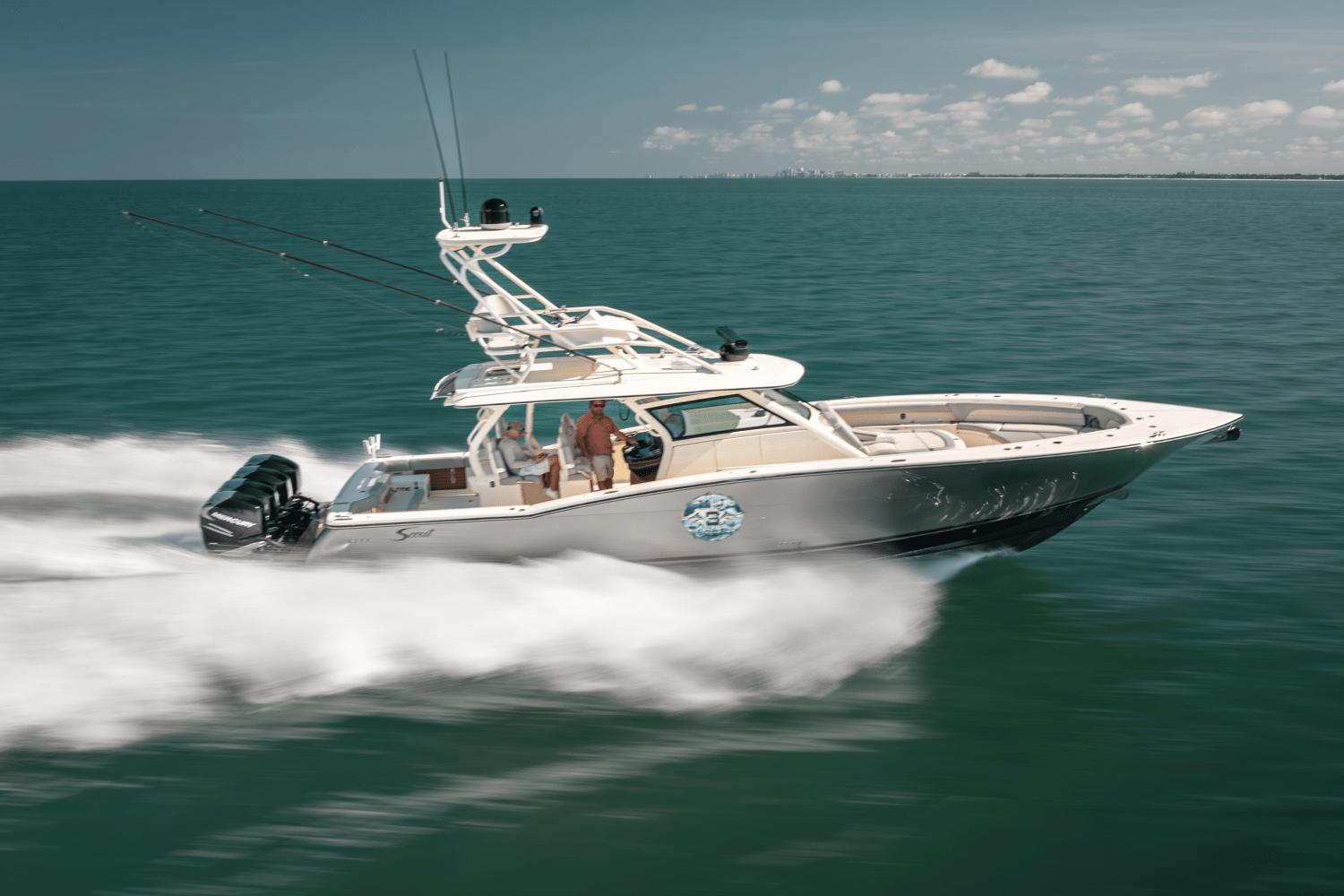 Slide: The Image of Scout 420 Lxf 2019 - 25