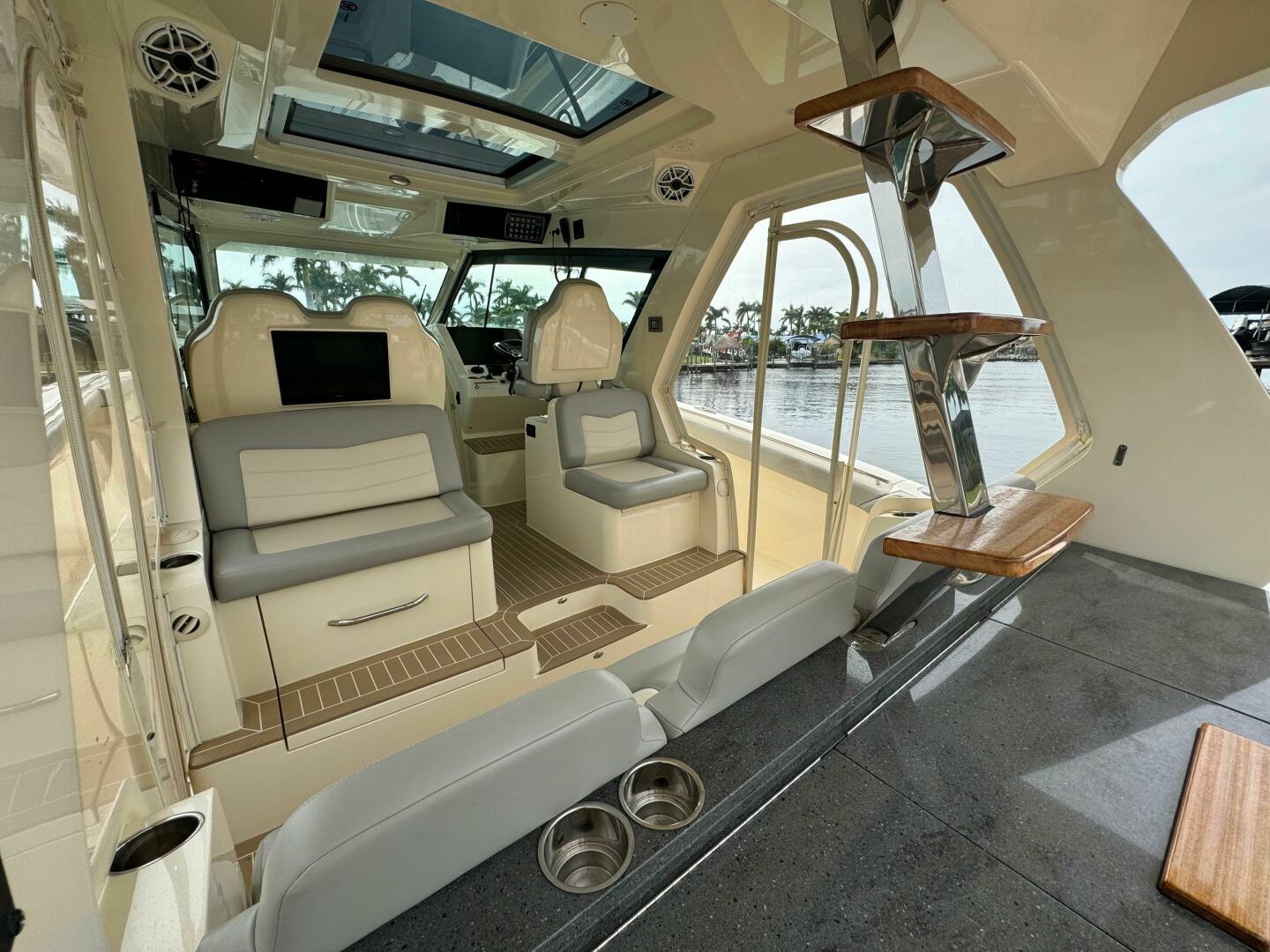 Slide: The Image of Scout 53 LXF 2020 - 2