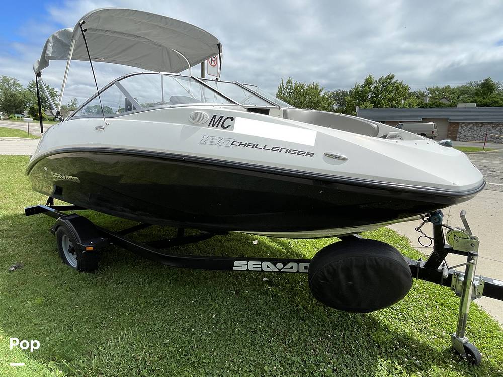 Slide: The Image of Sea-Doo 180 Challenger 2012 - 14405396