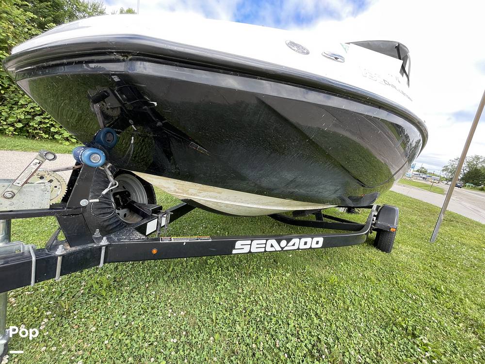 Slide: The Image of Sea-Doo 180 Challenger 2012 - 14405629