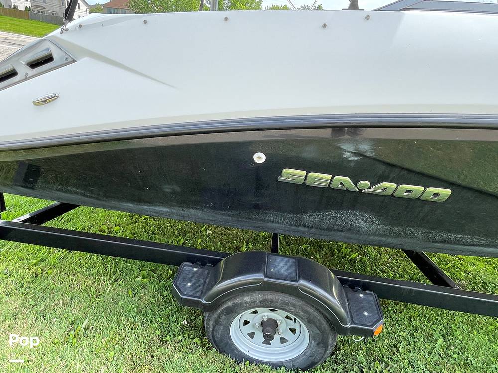 Slide: The Image of Sea-Doo 180 Challenger 2012 - 14405636