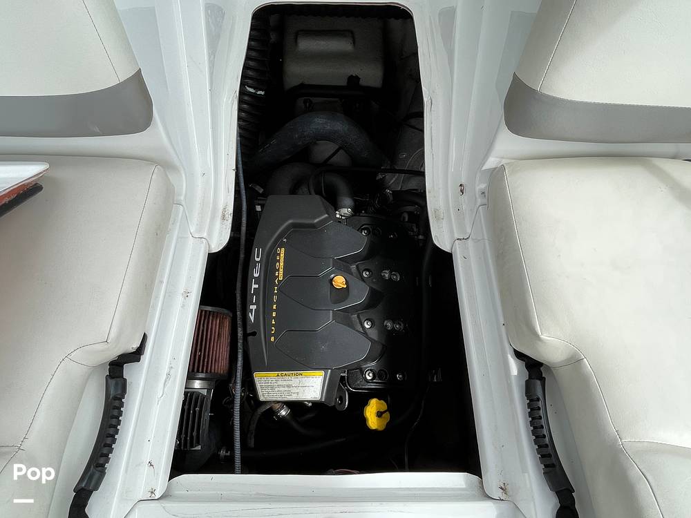 Slide: The Image of Sea-Doo 180 Challenger 2012 - 14405406