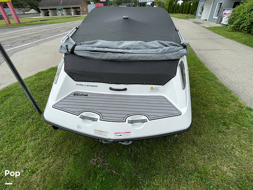 Slide: The Image of Sea-Doo 180 Challenger 2012 - 14405855