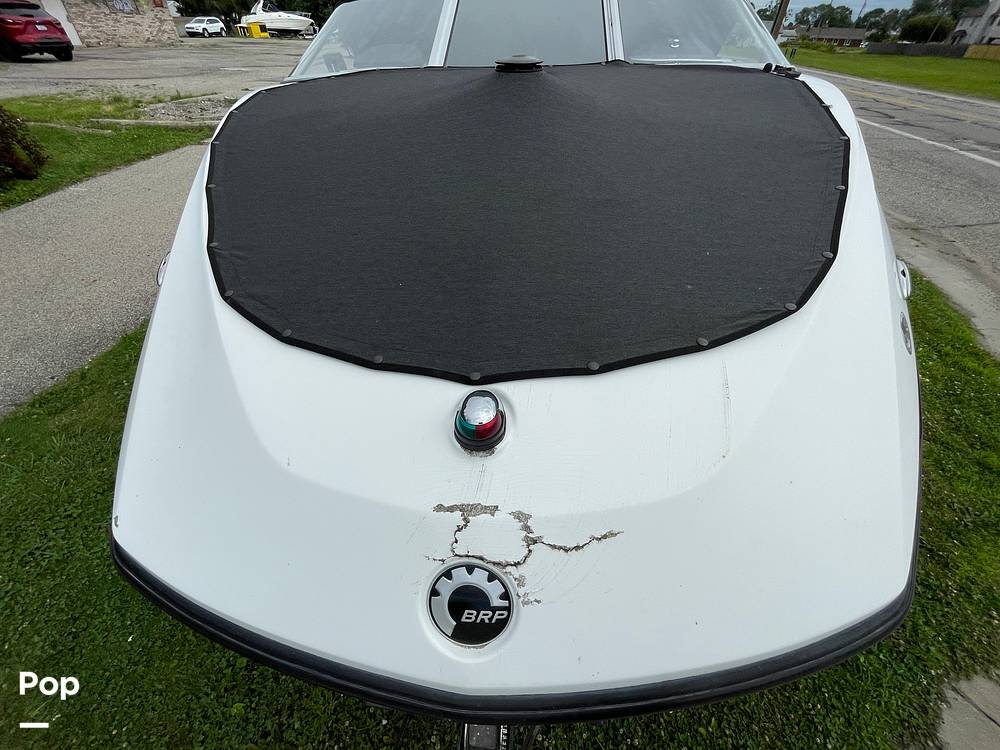 Slide: The Image of Sea-Doo 180 Challenger 2012 - 14405858