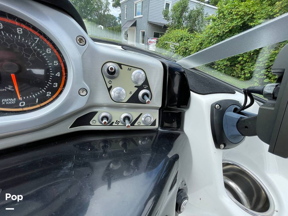 Slide: The Image of Sea-Doo 180 Challenger 2012 - 14405543
