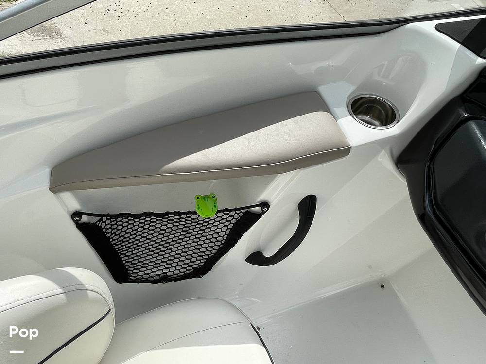Slide: The Image of Sea-Doo 180 Challenger 2012 - 14405561