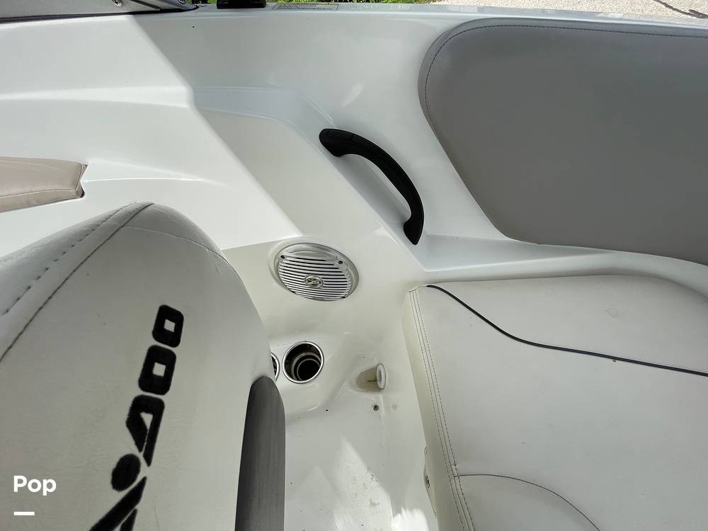 Slide: The Image of Sea-Doo 180 Challenger 2012 - 14405570