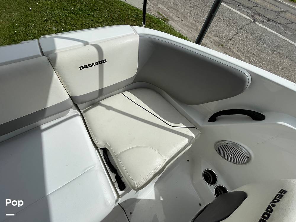 Slide: The Image of Sea-Doo 180 Challenger 2012 - 14405575