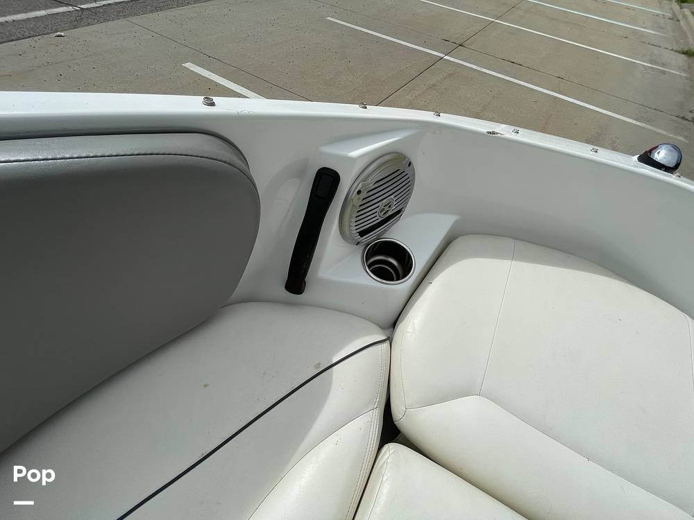 Slide: The Image of Sea-Doo 180 Challenger 2012 - 14405581