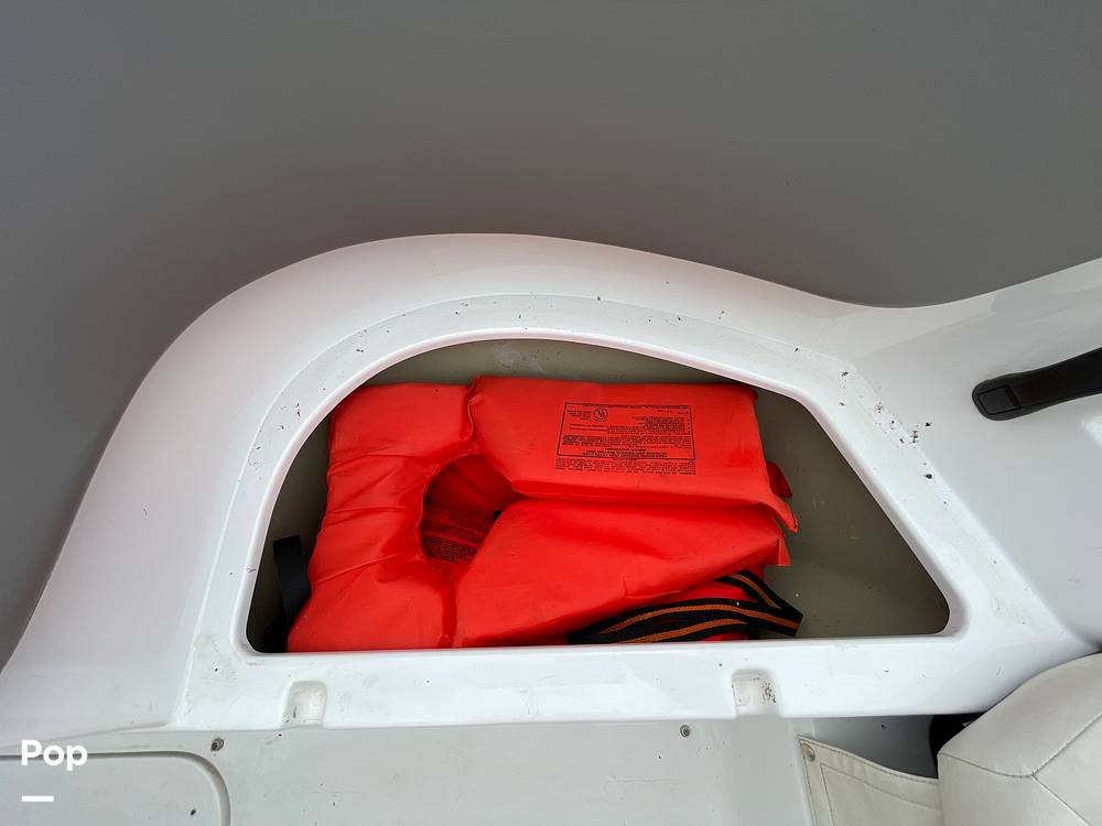 Slide: The Image of Sea-Doo 180 Challenger 2012 - 14405588