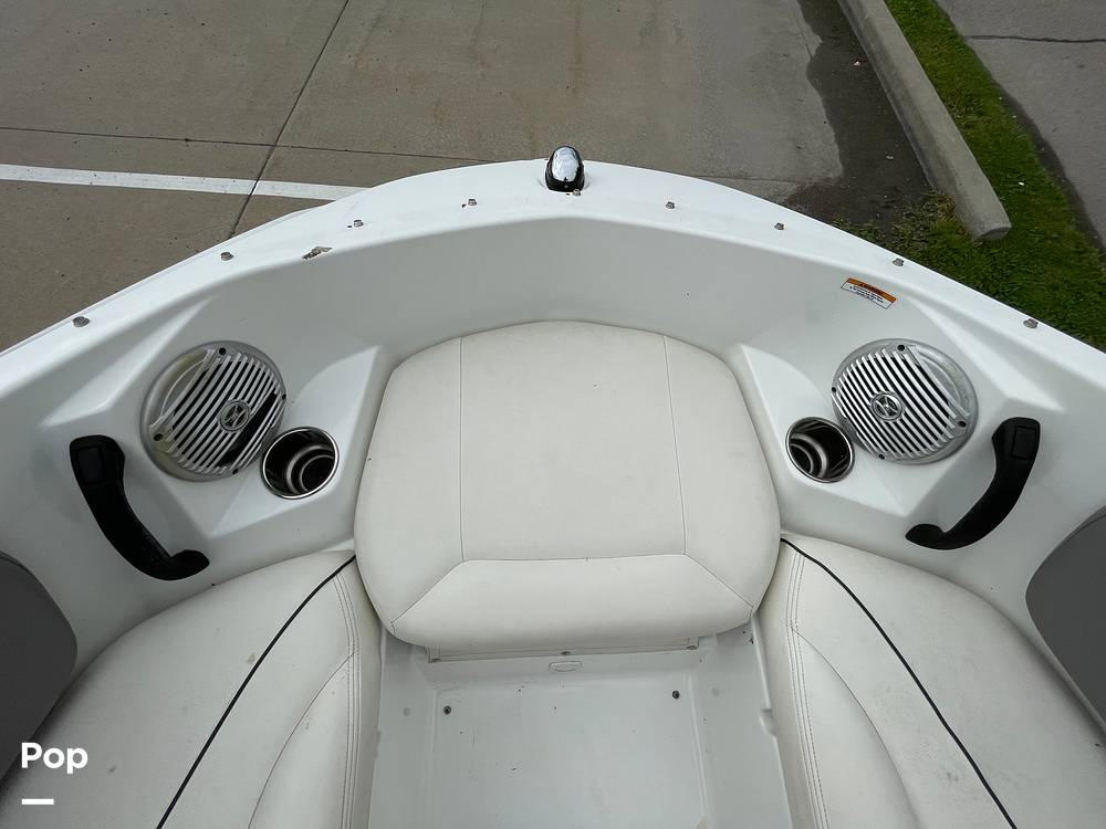 Slide: The Image of Sea-Doo 180 Challenger 2012 - 14405589