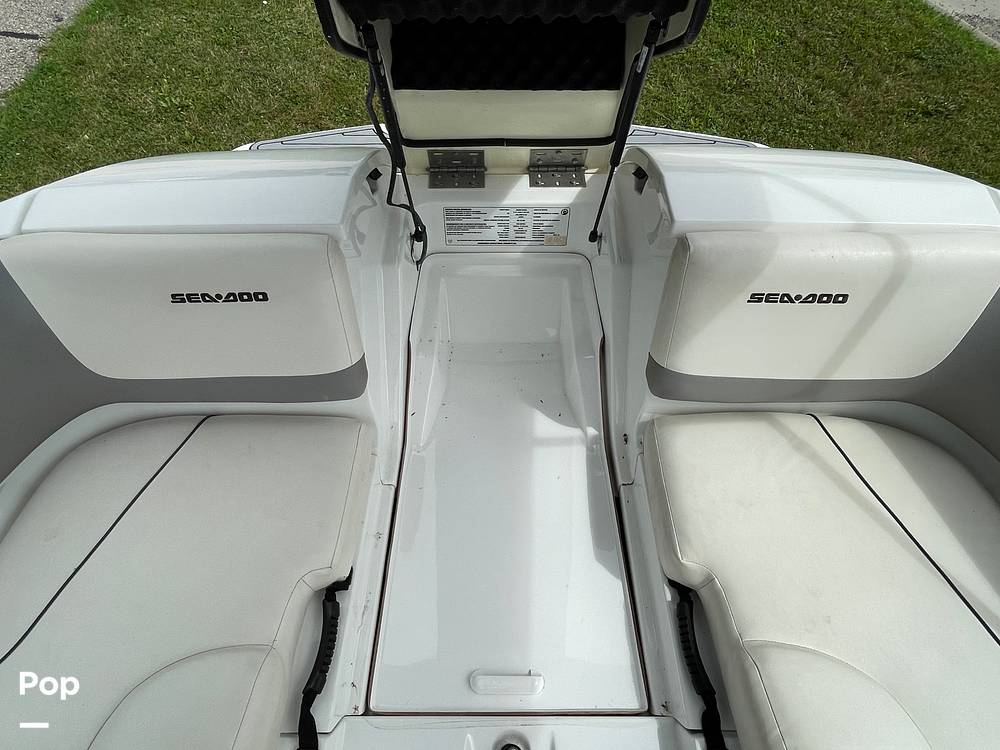 Slide: The Image of Sea-Doo 180 Challenger 2012 - 14405593