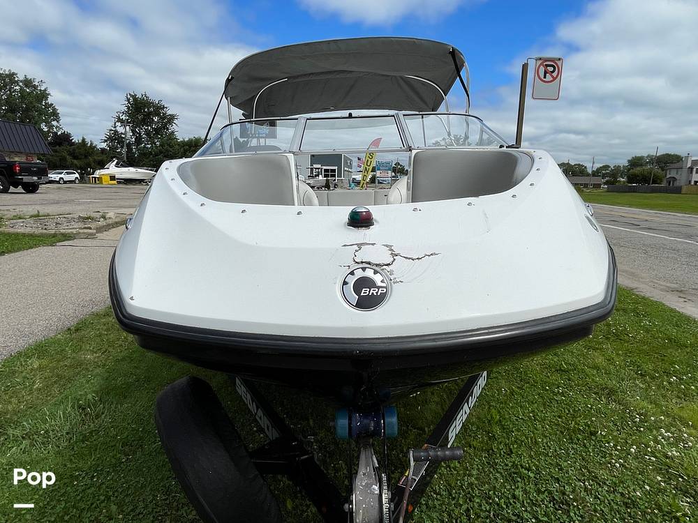 Slide: The Image of Sea-Doo 180 Challenger 2012 - 14405624