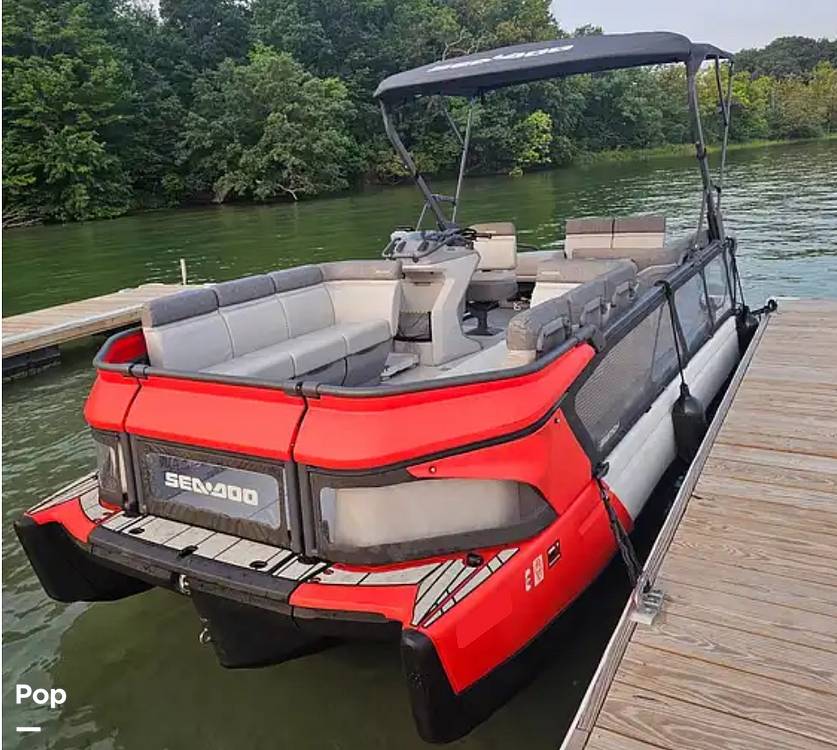 Slide: The Image of 2022 Sea-doo 21 Switch Cruise - 15720507