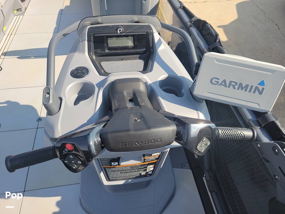 Slide: The Image of Sea-Doo 21 Switch Cruise 2022 - 15720461