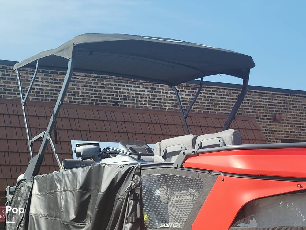 Slide: The Image of Sea-Doo 21 Switch Cruise 2022 - 15720500