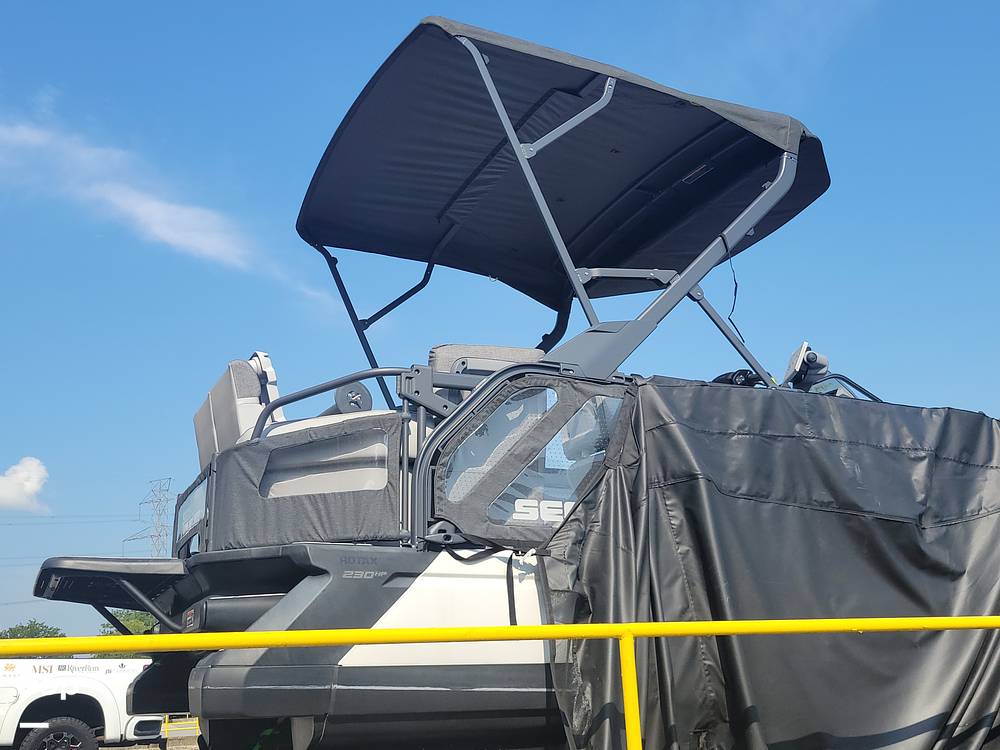 Slide: The Image of Sea-Doo 21 Switch Cruise 2022 - 15720502