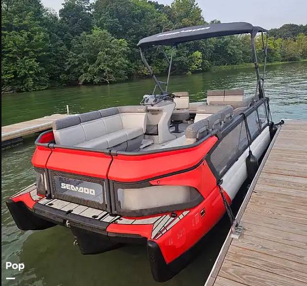 Slide: The Image of Sea-Doo 21 Switch Cruise 2022 - 15720503