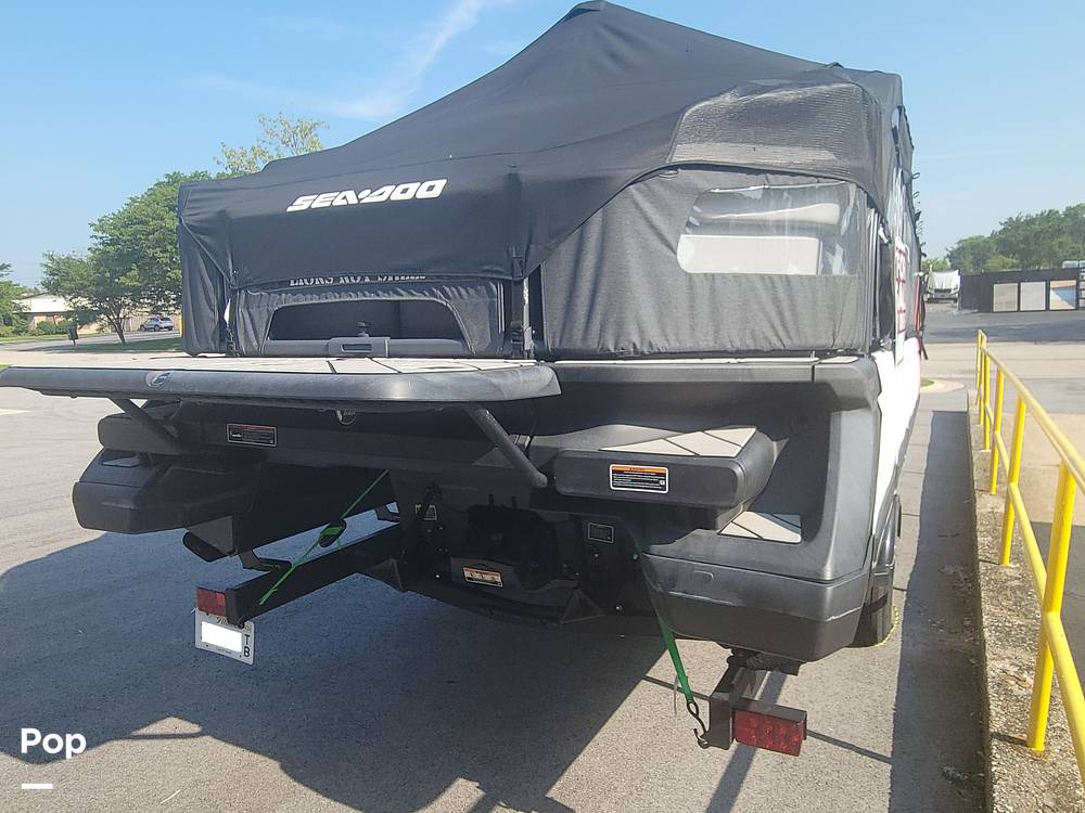 Slide: The Image of Sea-Doo 21 Switch Cruise 2022 - 15720508