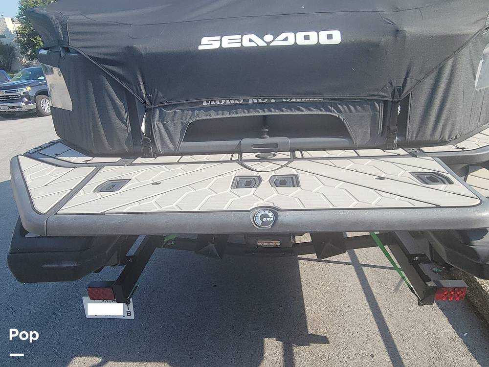 Slide: The Image of Sea-Doo 21 Switch Cruise 2022 - 15720509