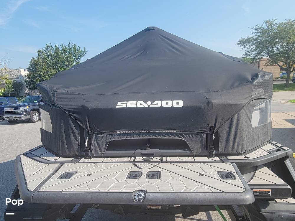 Slide: The Image of Sea-Doo 21 Switch Cruise 2022 - 15720436