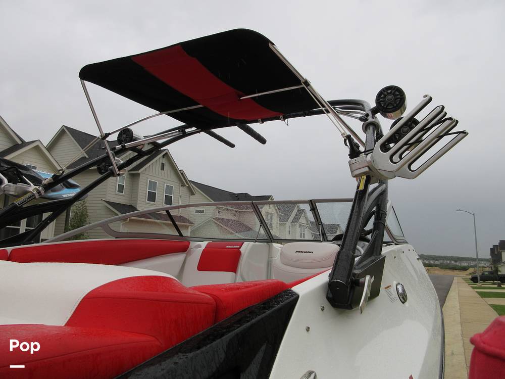 Slide: The Image of Sea-Doo 230 WAKE 2012 - 13975357