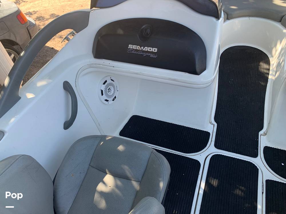 Slide: The Image of Sea-Doo Challenger 1800 2001 - 10582136
