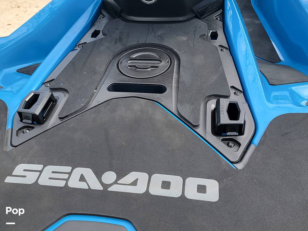 Slide: The Image of Sea-Doo GTX 170 2021 - 17