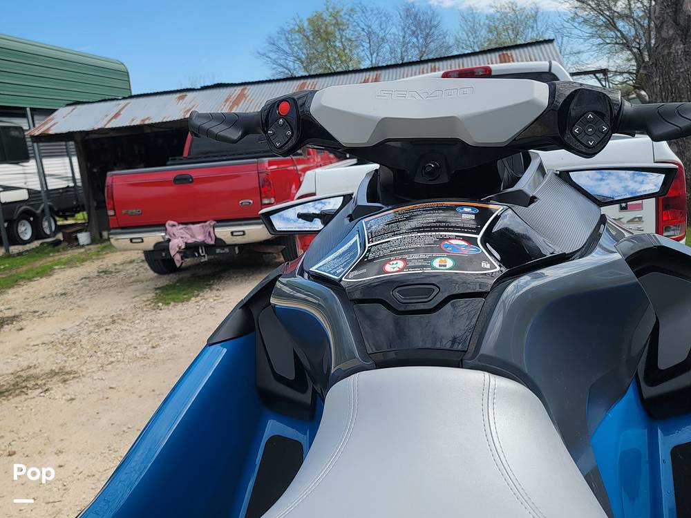 Slide: The Image of Sea-Doo GTX 170 2021 - 18