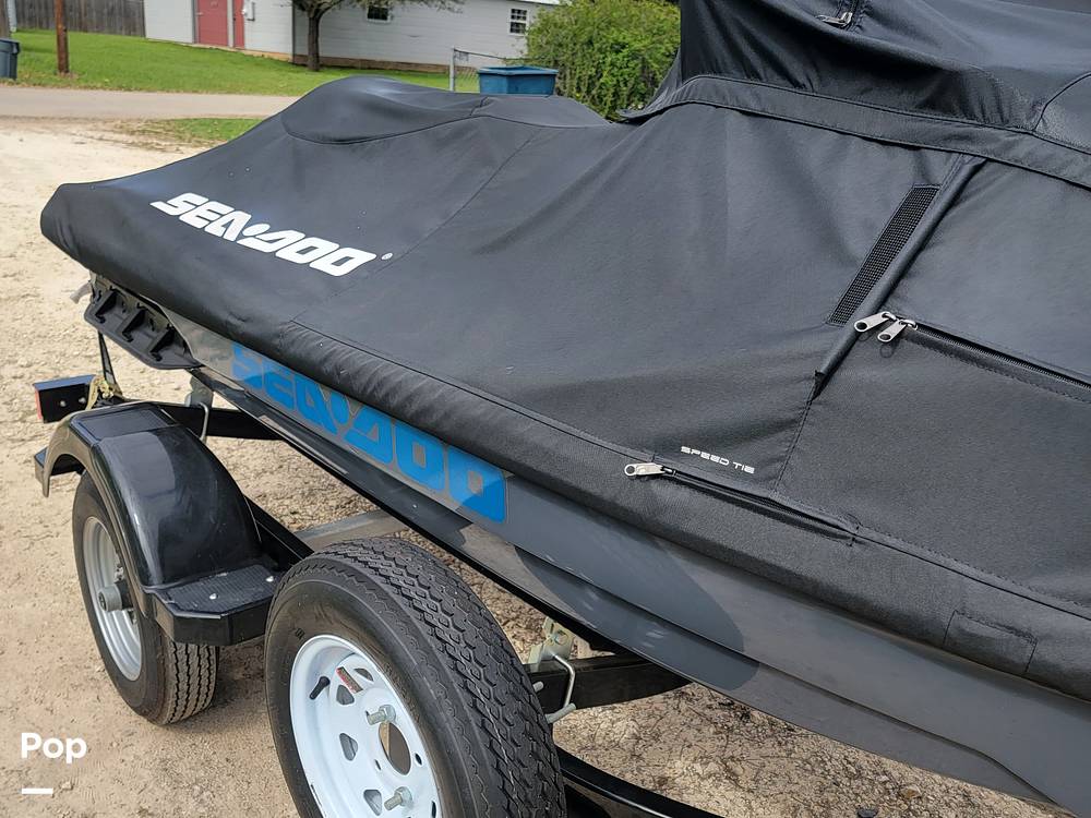Slide: The Image of Sea-Doo GTX 170 2021 - 22