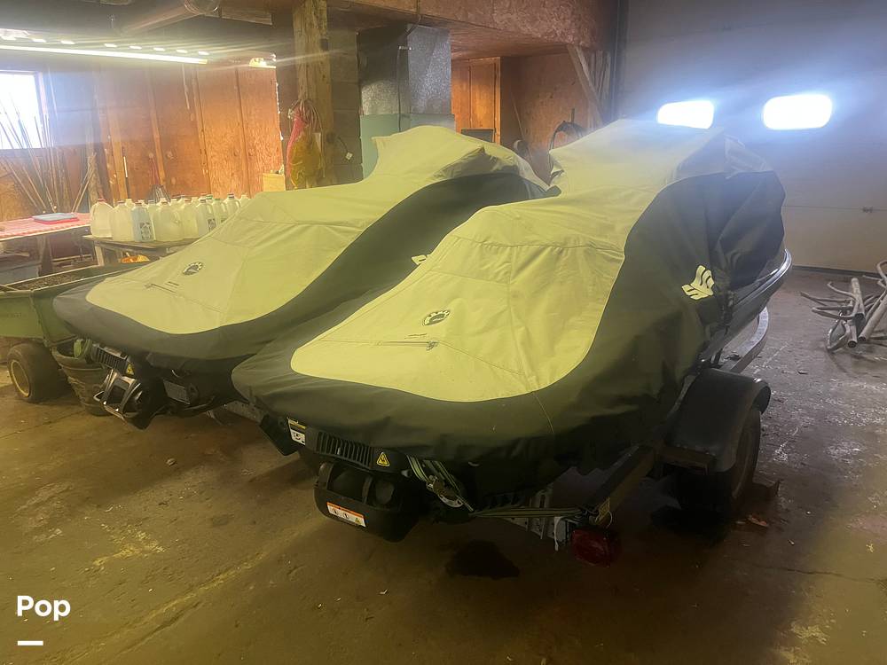 Slide: The Image of Sea-Doo RXP 300, 2013 Sea-Doo RXP 260 2016 - 15108918