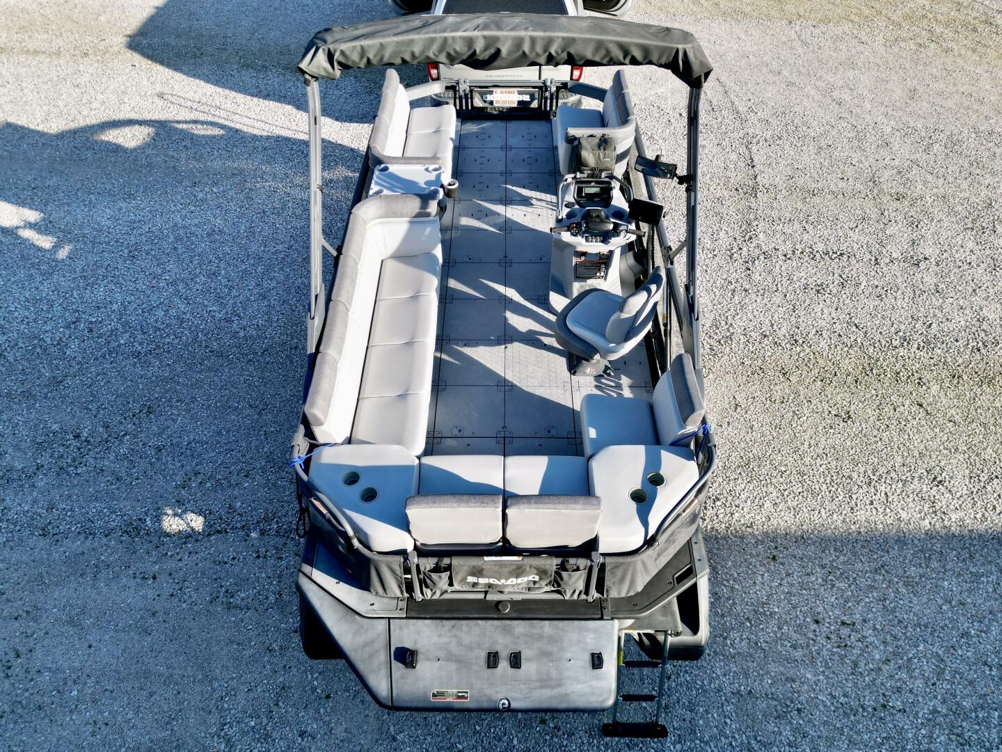 Slide: The Image of Sea-Doo Switch 21 Cruise-Sport 230 2022 - 5176093