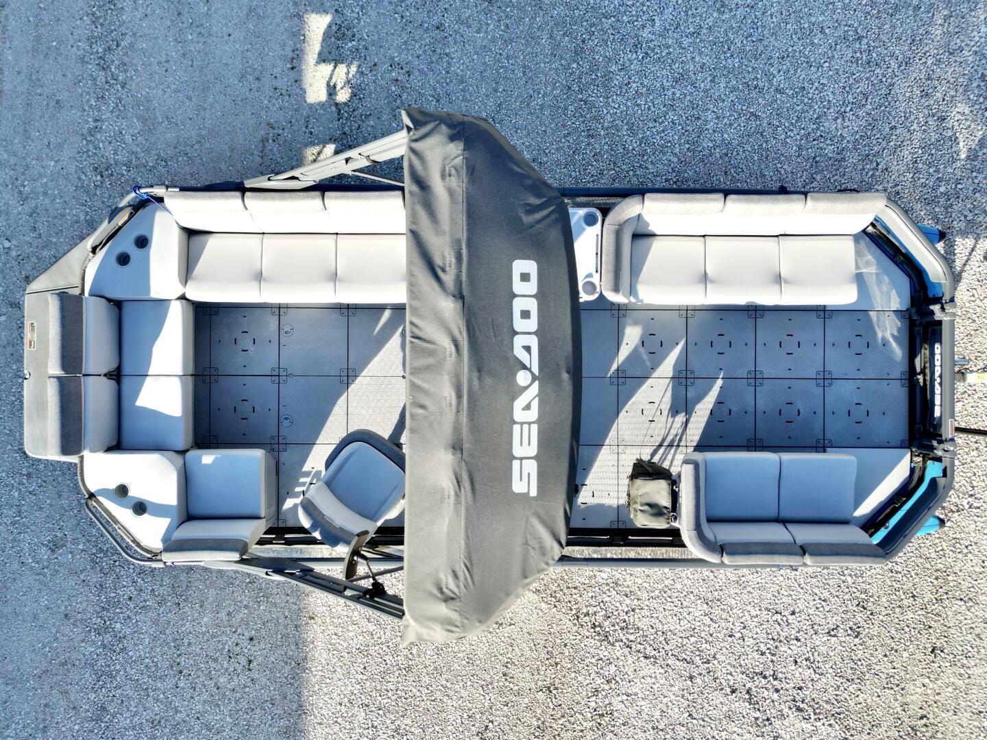 Slide: The Image of Sea-Doo Switch 21 Cruise-Sport 230 2022 - 5176087