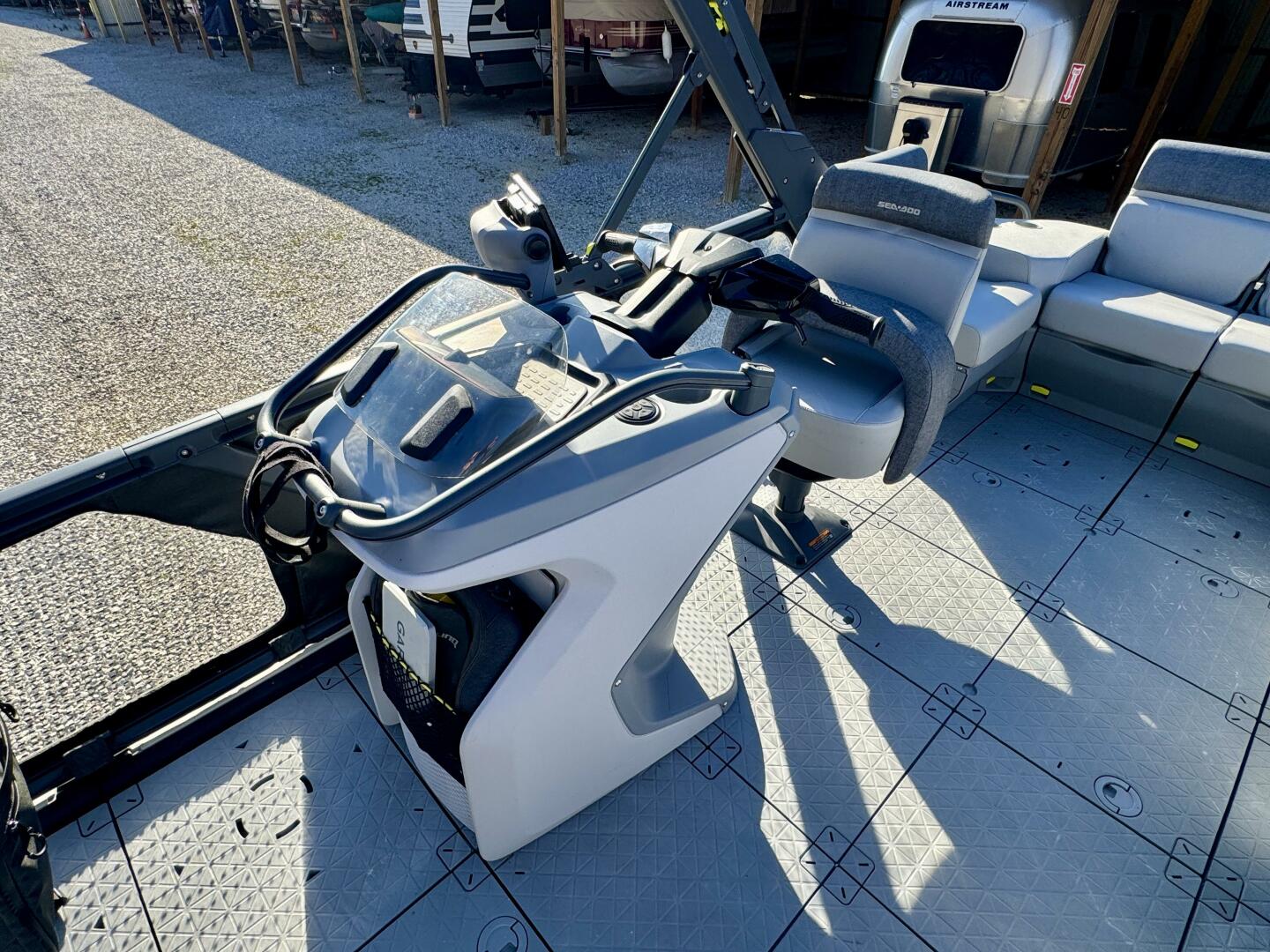 Slide: The Image of Sea-Doo Switch 21 Cruise-Sport 230 2022 - 5176118