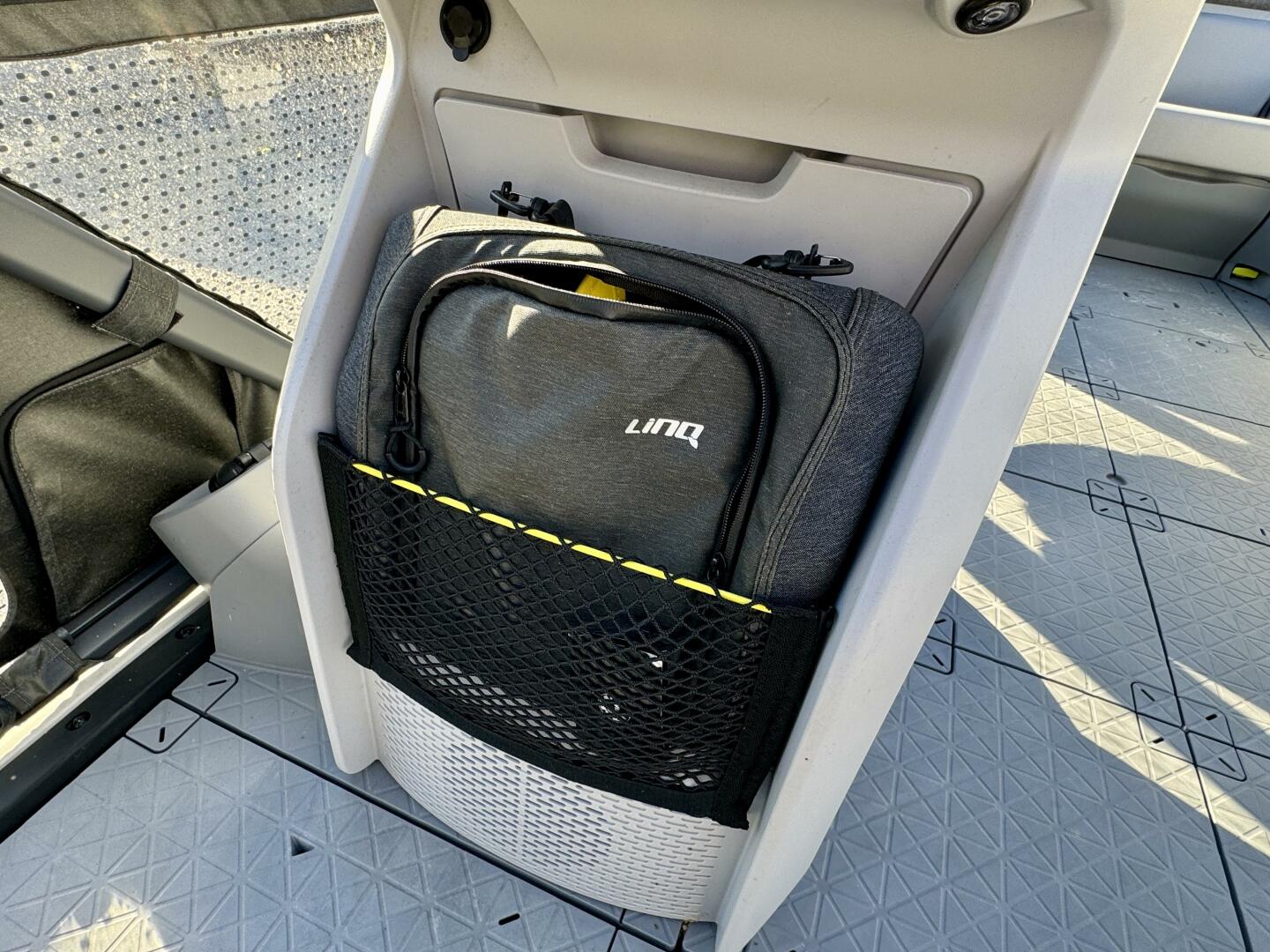 Slide: The Image of Sea-Doo Switch 21 Cruise-Sport 230 2022 - 5176129