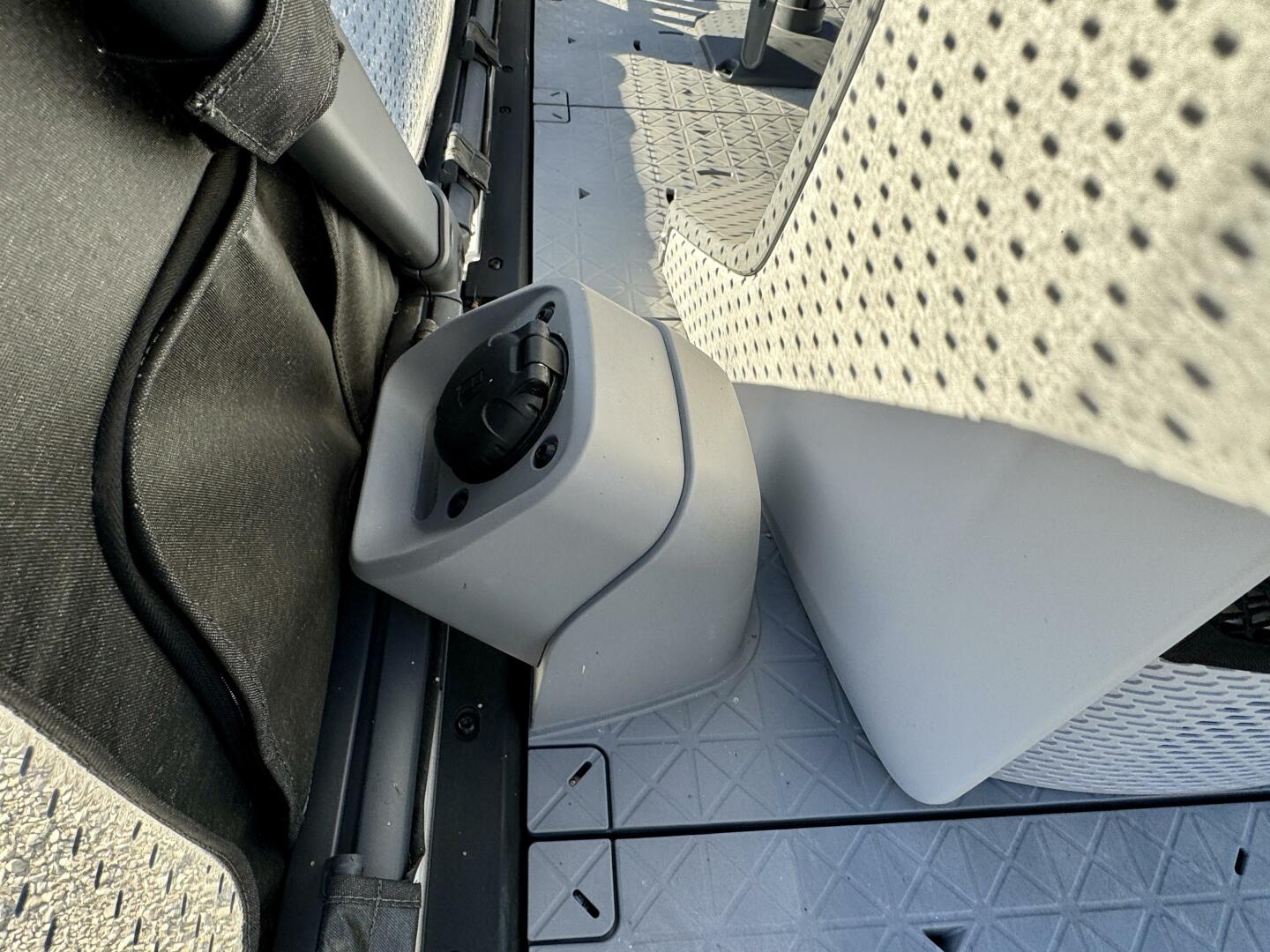 Slide: The Image of Sea-Doo Switch 21 Cruise-Sport 230 2022 - 5176130