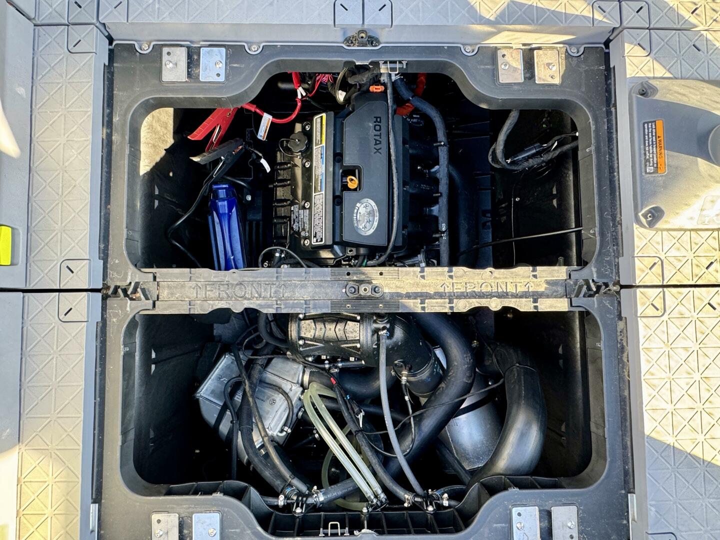 Slide: The Image of Sea-Doo Switch 21 Cruise-Sport 230 2022 - 5176141