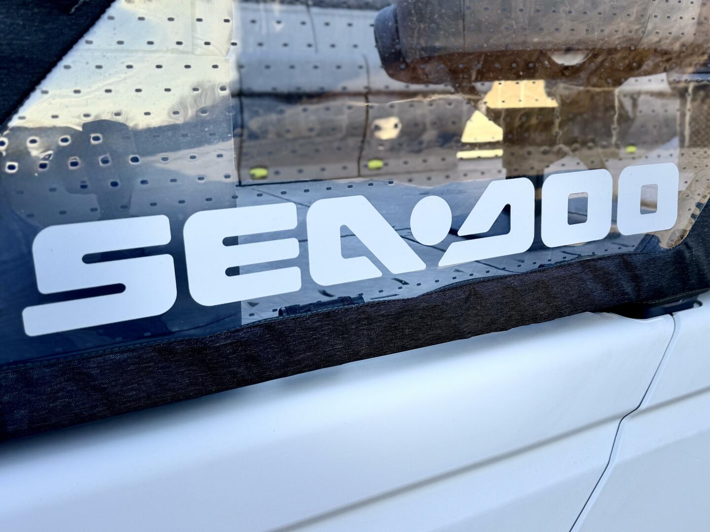 Slide: The Image of Sea-Doo Switch 21 Cruise-Sport 230 2022 - 5176196