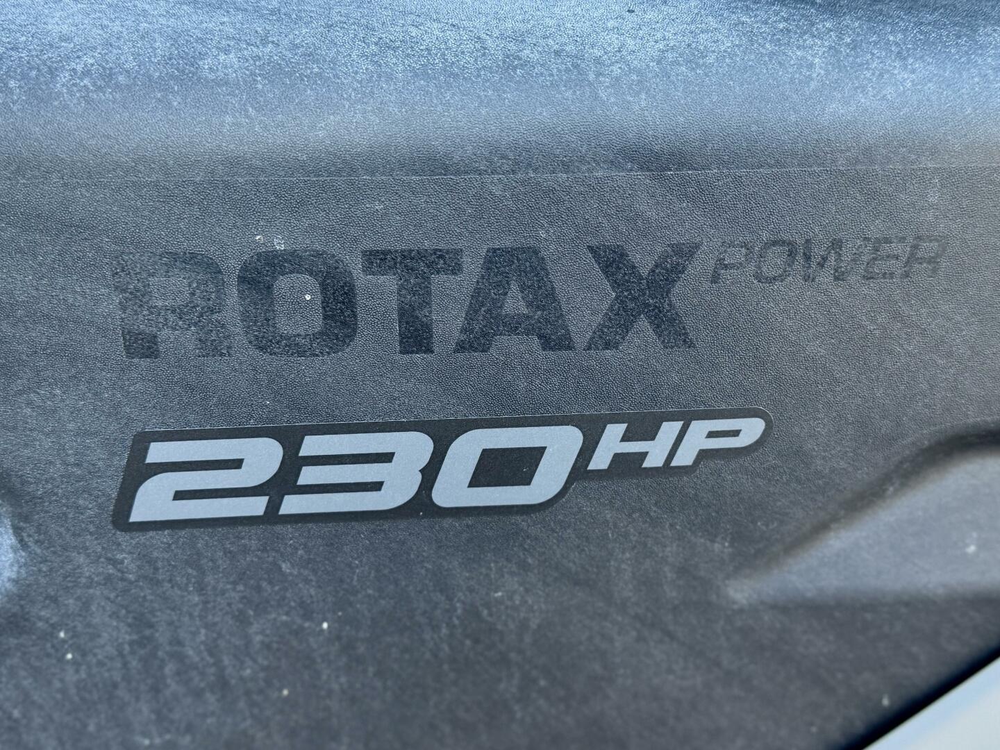 Slide: The Image of Sea-Doo Switch 21 Cruise-Sport 230 2022 - 5176199