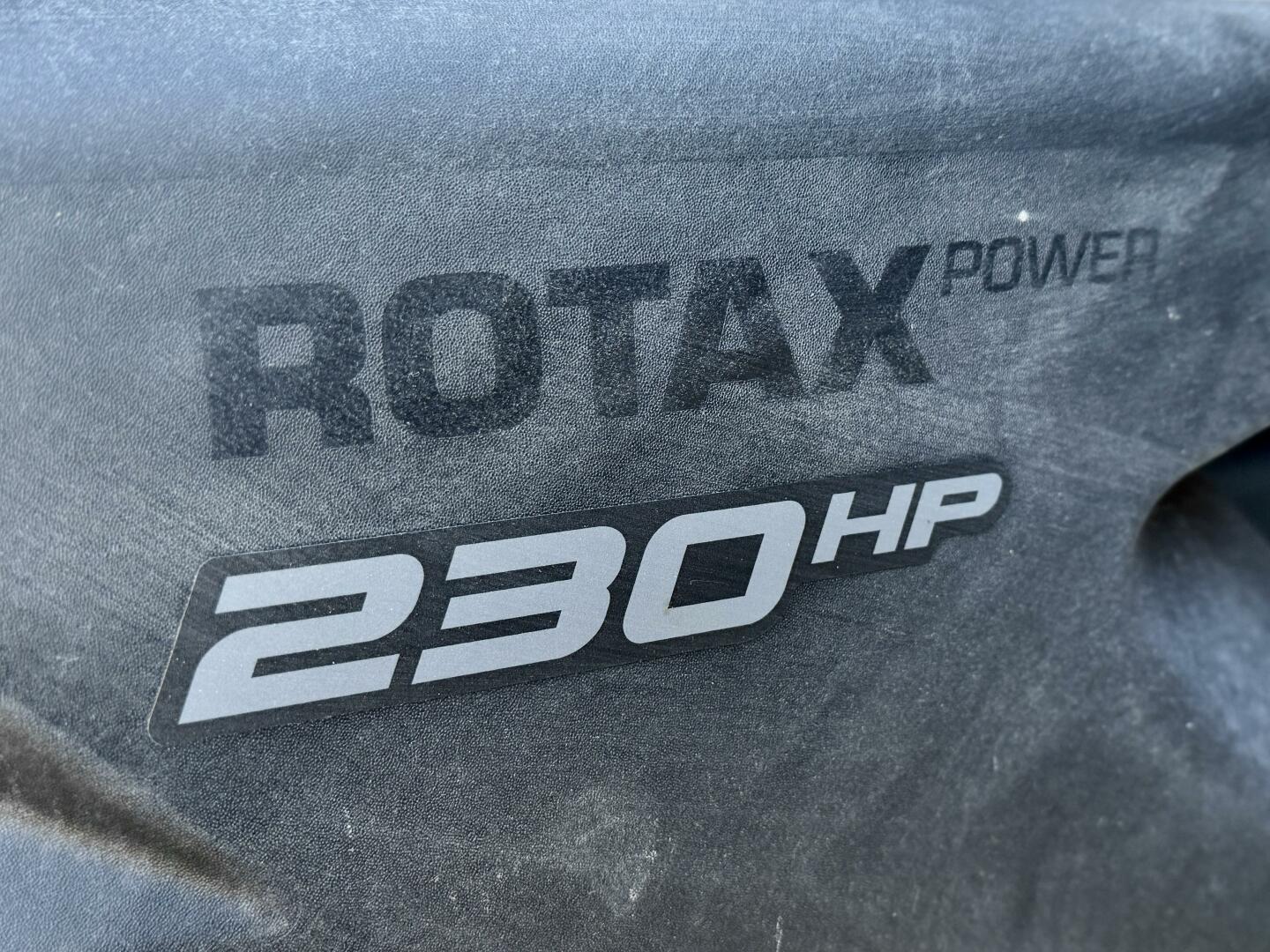 Slide: The Image of Sea-Doo Switch 21 Cruise-Sport 230 2022 - 5176208